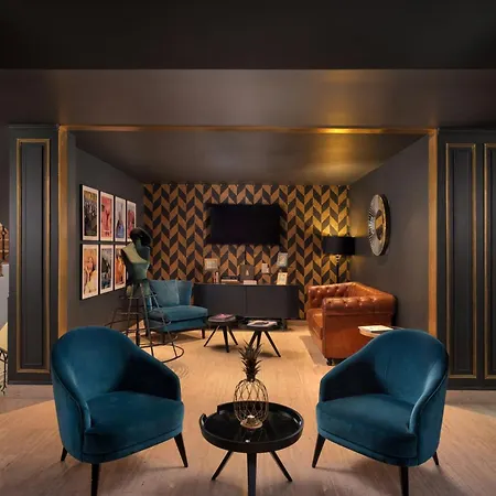 Eugenia De Montijo, Autograph Collection 5*