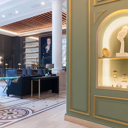 Eugenia De Montijo, Autograph Collection 5*