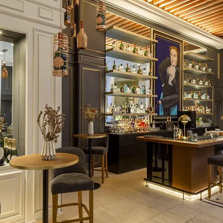 Hotel Eugenia De Montijo, Autograph Collection