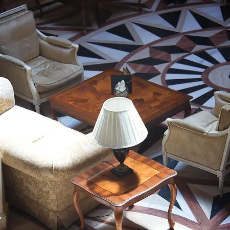 Hotel Eugenia De Montijo, Autograph Collection