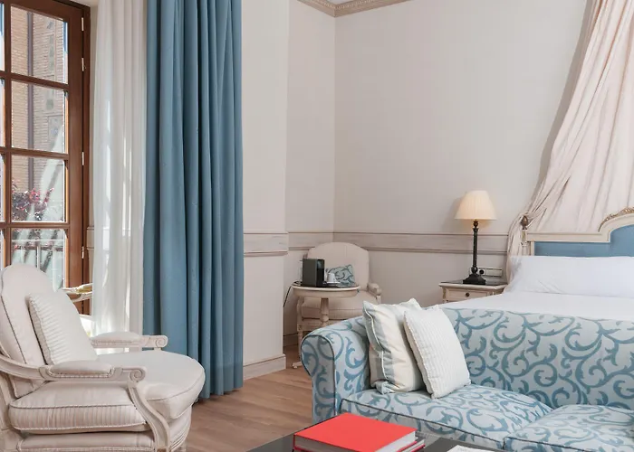 Eugenia De Montijo, Autograph Collection 5*