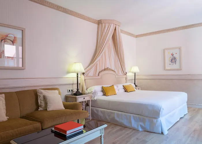 Eugenia De Montijo, Autograph Collection Hotel 5*