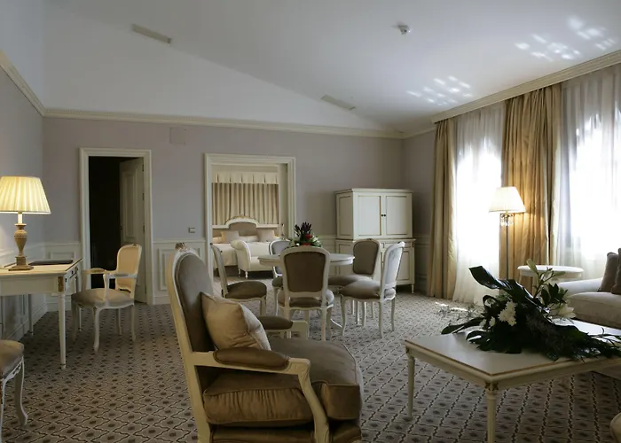 Eugenia De Montijo, Autograph Collection Hotel 5*