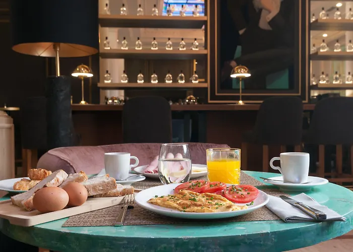 Hotel Eugenia De Montijo, Autograph Collection 5*