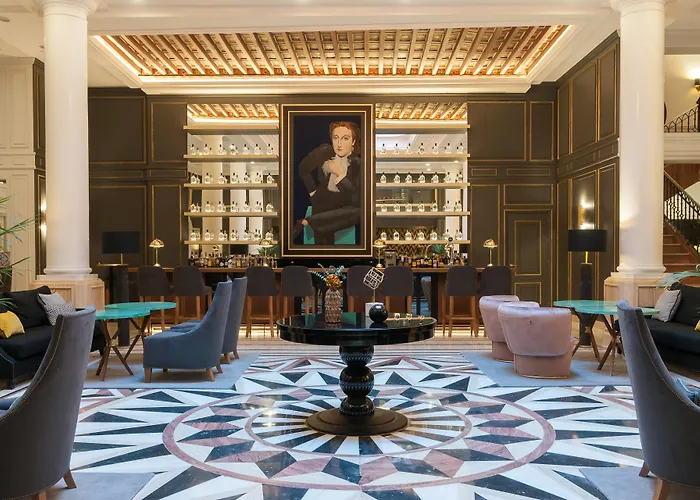 Eugenia De Montijo, Autograph Collection