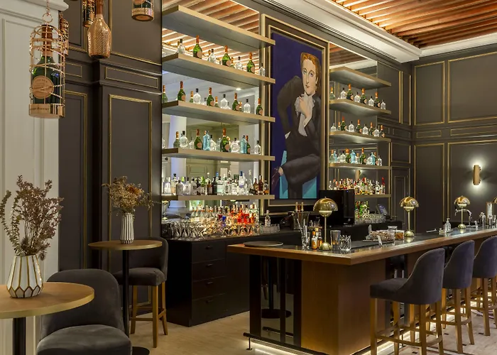 Eugenia De Montijo, Autograph Collection 5*