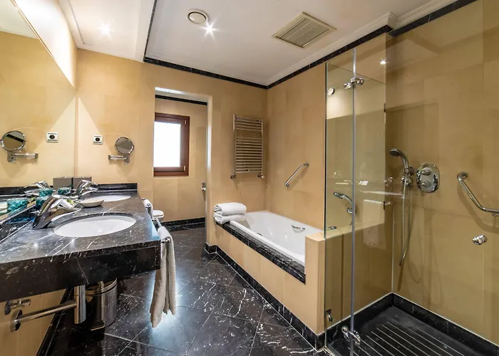 Eugenia De Montijo, Autograph Collection