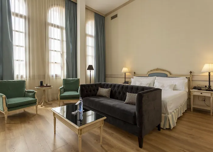 Eugenia De Montijo, Autograph Collection Toledo