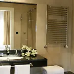 Eugenia De Montijo, Autograph Collection Hotel 5*