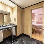 Hotel Eugenia De Montijo, Autograph Collection