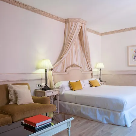 Eugenia De Montijo, Autograph Collection Hotel 5*