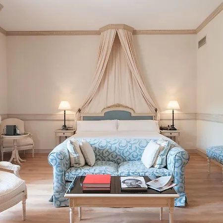 Eugenia De Montijo, Autograph Collection