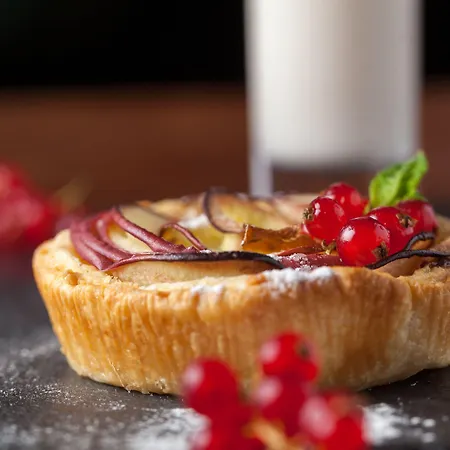 Eugenia De Montijo, Autograph Collection Hotel