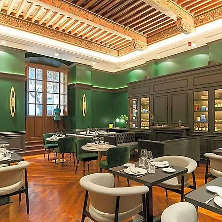 Eugenia De Montijo, Autograph Collection Hotel 5*