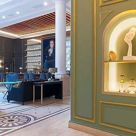 Hotel Eugenia De Montijo, Autograph Collection 5*