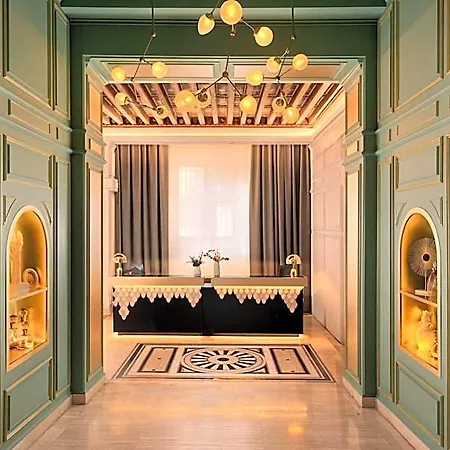 Hotel Eugenia De Montijo, Autograph Collection 5*
