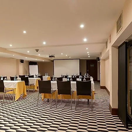Hotel Eugenia De Montijo, Autograph Collection