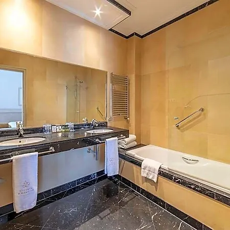 Eugenia De Montijo, Autograph Collection Hotel 5*