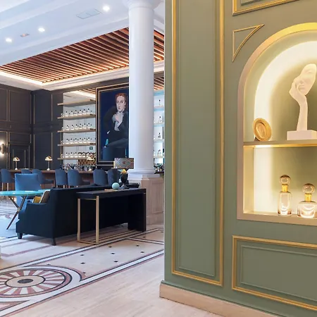 Eugenia De Montijo, Autograph Collection Hotel 5*