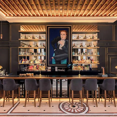 Hotel Eugenia De Montijo, Autograph Collection
