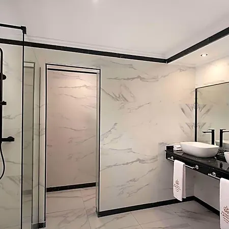 Eugenia De Montijo, Autograph Collection Hotel 5*