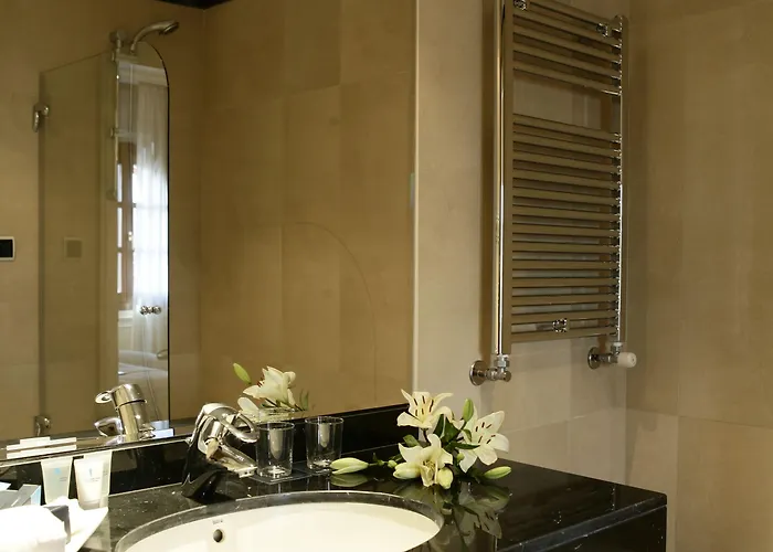 Eugenia De Montijo, Autograph Collection