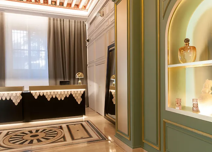 Eugenia De Montijo, Autograph Collection 5*