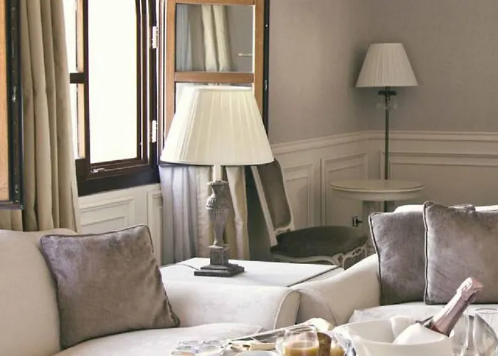 Eugenia De Montijo, Autograph Collection Hotel 5*