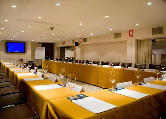 Hotel Eugenia De Montijo, Autograph Collection 5*